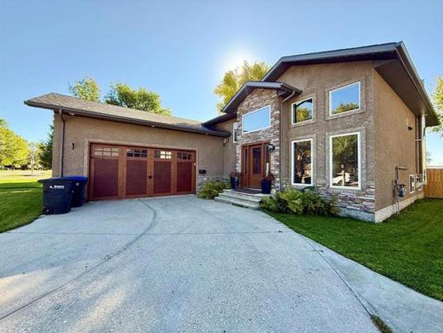 316 Kirkcaldy Drive, Brandon, MB, R7A 0C4 house for sale | Listing ID 202623 | Royal LePage