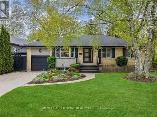 316 River Side Drive, Oakville, ON, L6K 3N4 house for sale | Listing ID W13151 | Royal LePage