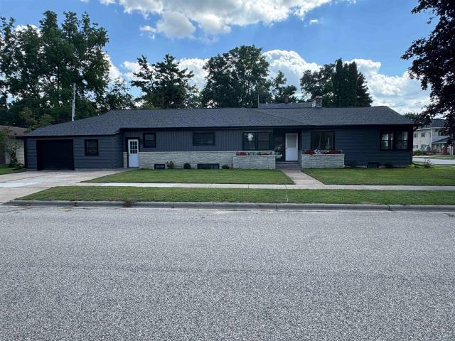 316 W 4TH Street