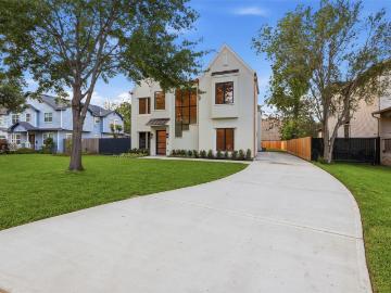 316 W 30th Street