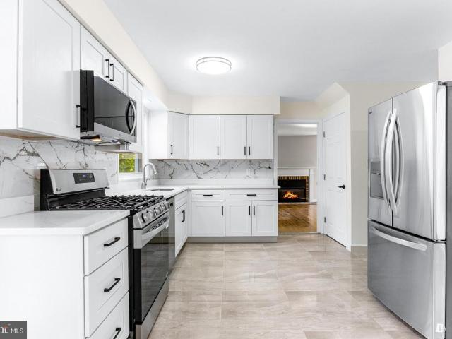316 Wickersham Way