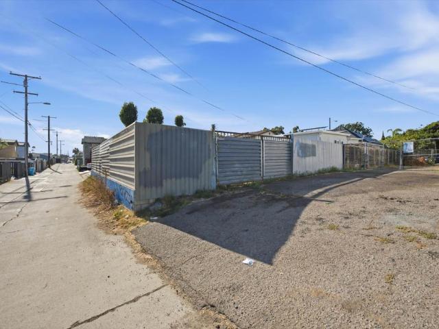 3175 Clay Avenue