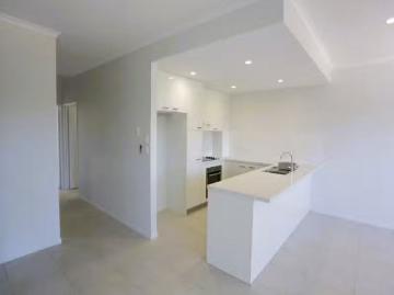 House to rent in Farnborough - Parking