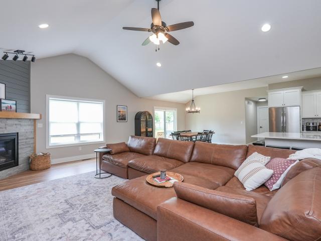 3172 Sun Valley Drive
