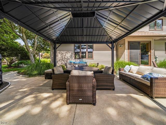 3173 Rosewood Oval