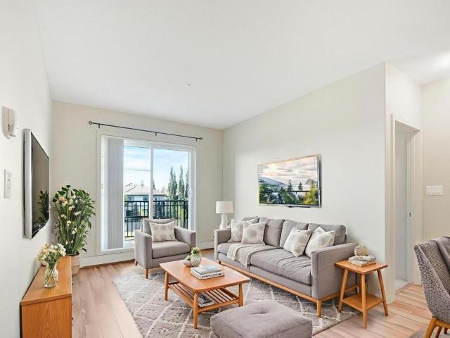 317 1 Adamson Drive SW
