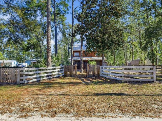 317 Cedar St, Steinhatchee, FL 32359 | MLS #GC536996
