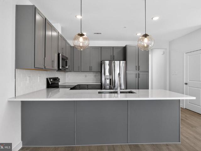 317 Clement Loop