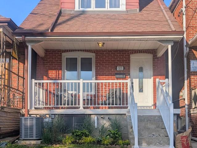 317 Boon Avenue in Toronto: Caledonia Fairbank House for lease Toronto W03: MLS®# W13535214