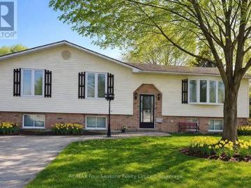 317 Bricker Street, Saugeen Shores, ON, N0H 2C1 house for sale | Listing ID X12847 | Royal LePage