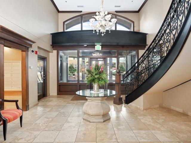 317 Groveland Avenue # 301