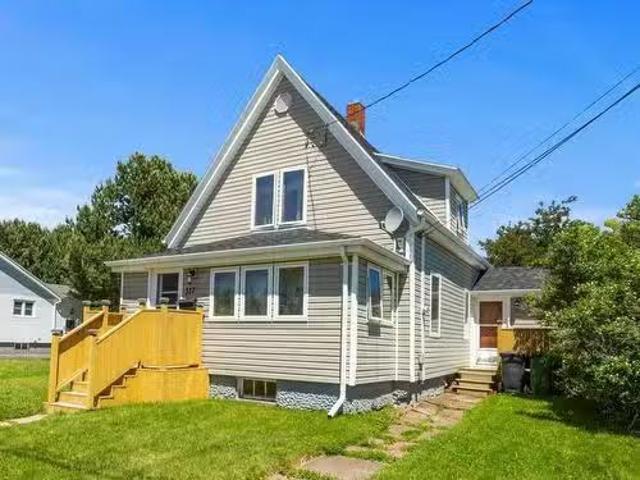 317 Hawthorne Avenue, Summerside, PE, C1N 2C9 house for sale.
