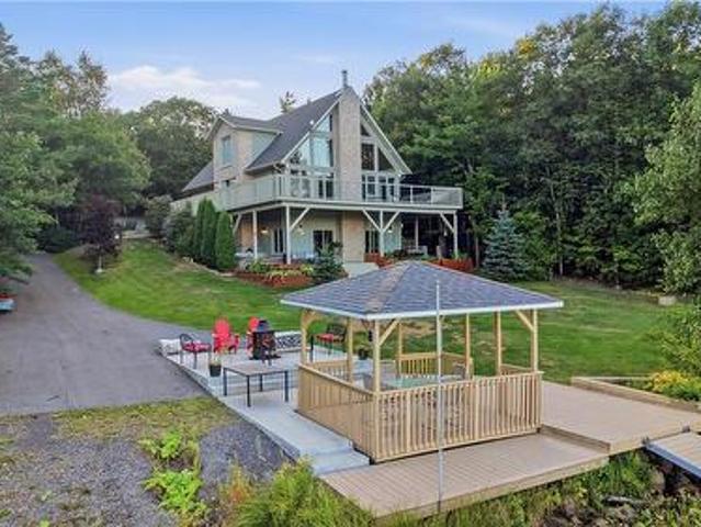 317 Middle Lake, Sudbury, ON, P3E 3M9 house for sale | Listing ID 2129 | Royal LePage