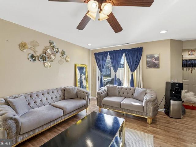 317 Steeplechase Ct
