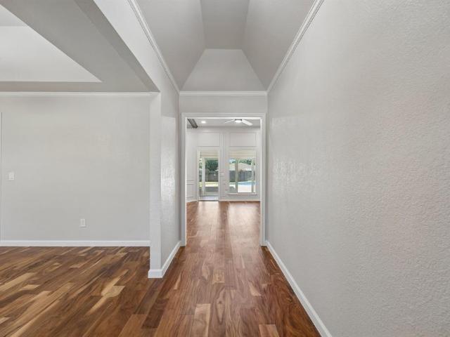 317 Pebble Knoll