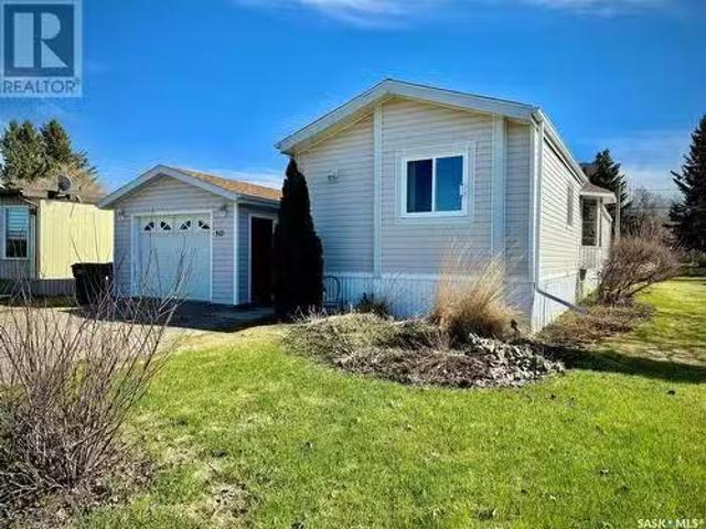 317 Riedel Avenue E, Langenburg, SK, S0A 2A0 house for sale.
