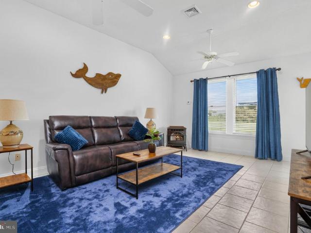 3184 Meridian Drive