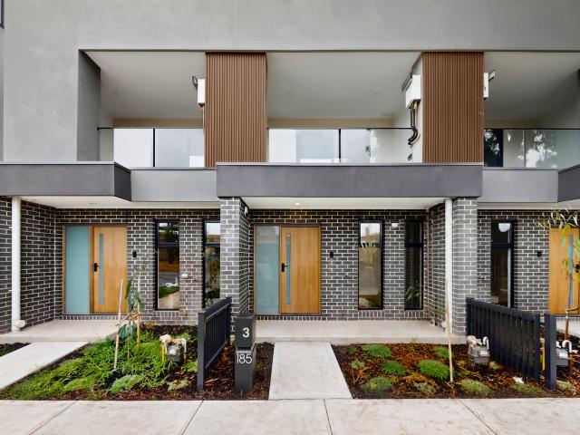 3/185 Oriel Road, Heidelberg West