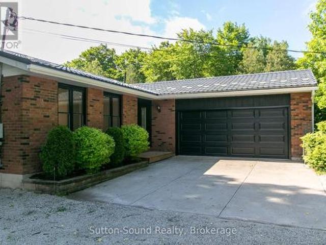 318743 Grey Road 1 Road, Georgian Bluffs, ON, N4K 5N4 house for sale | Listing ID X13716 | Royal LePage