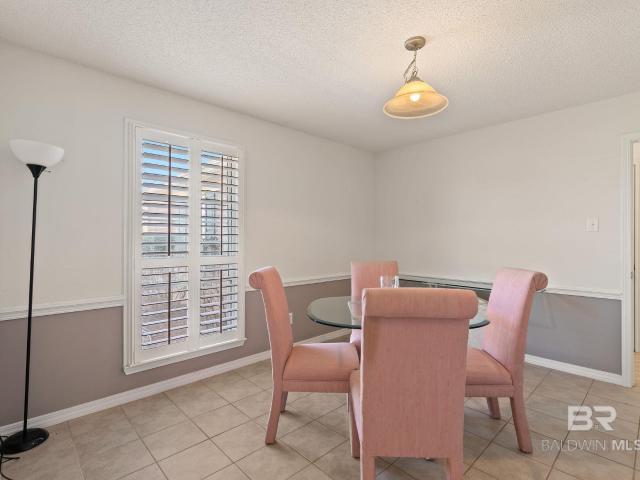 3180 Bloomington Drive