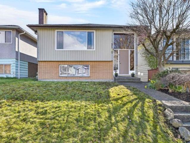3180 3Rd Avenue E, Vancouver, BC, V5M 1J2 house for sale | Listing ID R3101 | Royal LePage