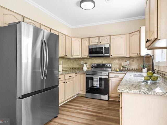 3180 Gainsborough Court