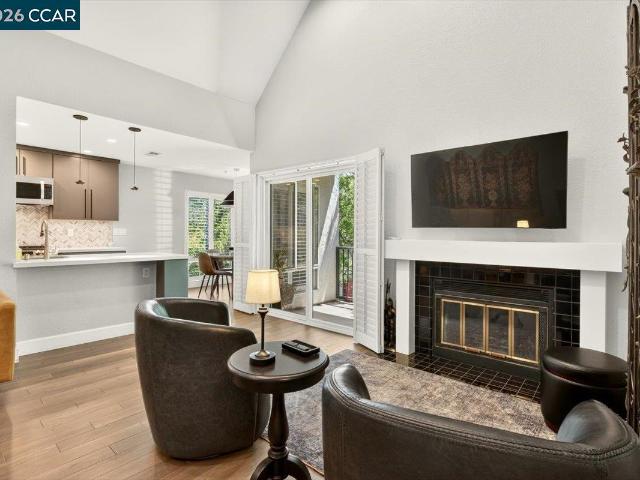 3183 Wayside Plz 311