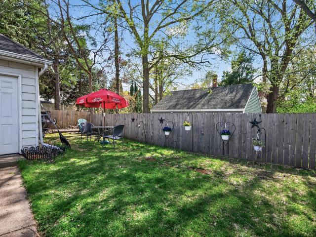 318 7th Avenue NE
