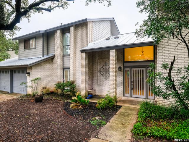 318 Country Wood Dr
