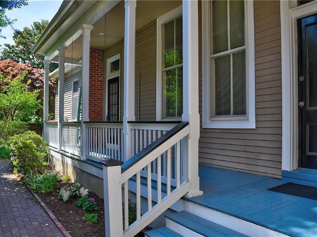 318 Court ST