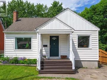 318 Cecelia Street, Pembroke, ON, K8A 1S3 house for sale | Listing ID X13442 | Royal LePage