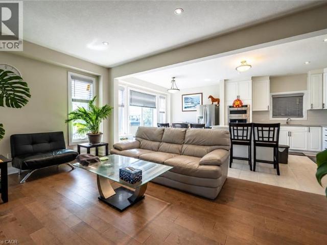 318 CHOKECHERRY Crescent, Waterloo, Ontario, N2V0H1