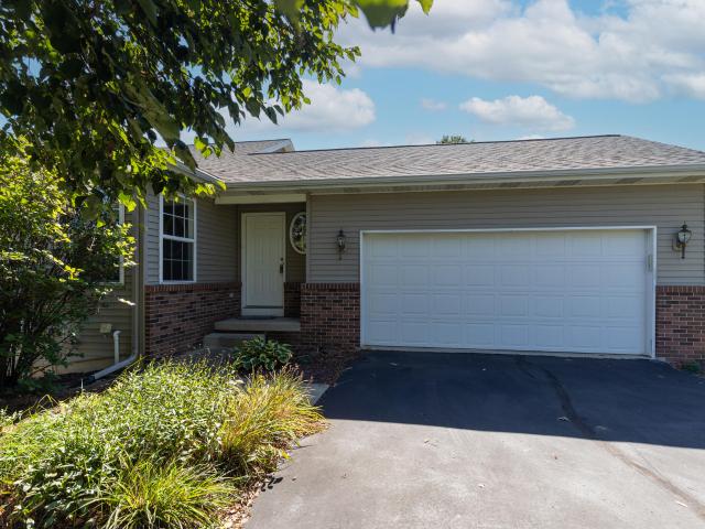 318 Barrington Circle