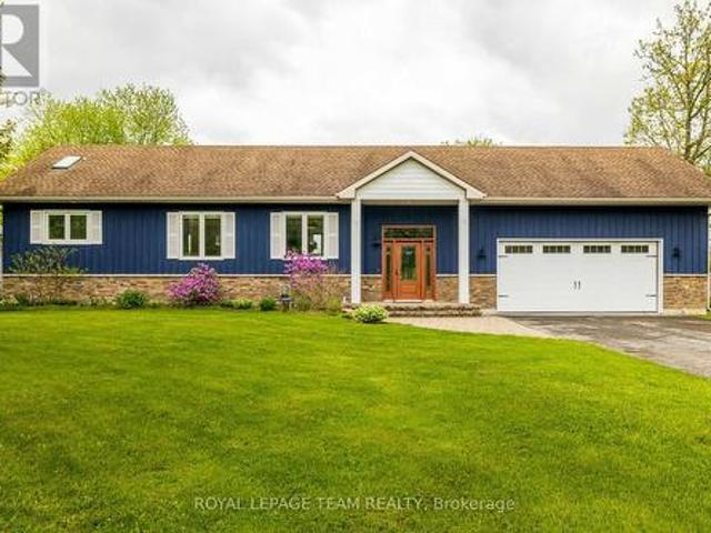 318 Broadway Street W, Merrickville Wolford, ON, K0G 1N0 house for sale | Listing ID X14080 | Royal LePage