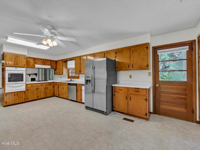 318 Englewood Drive