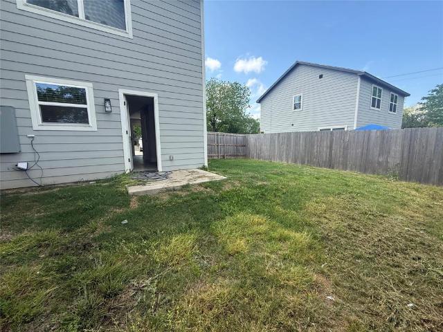 318 Henderson Street