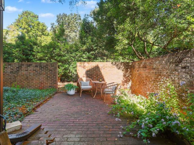 318 Mccauley Street 5