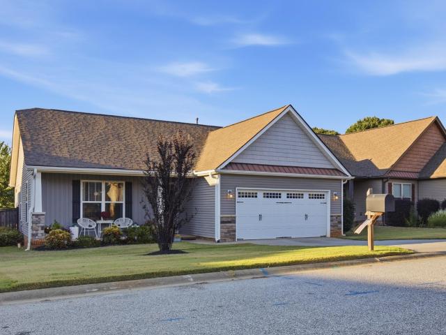 318 Stallion Road