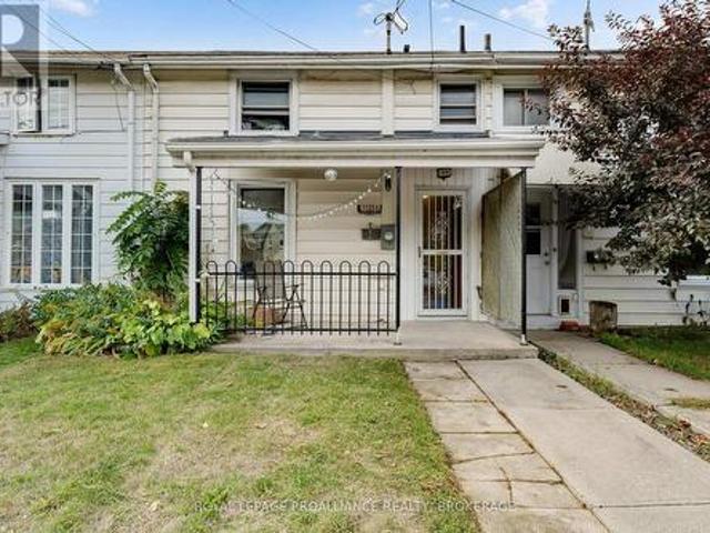318 Sydenham Street, Kingston East Of Sir John A. Blvd, ON, K7K 3M9 house for sale | Listing ID X12747 | Royal LePage