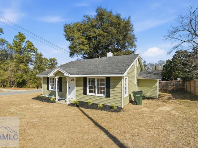 318 Peachtree Circle