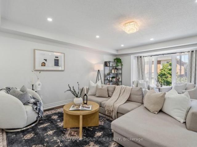 3195 Munson Crescent, Burlington, ON, L7M 0B9 house for sale | Listing ID W13781 | Royal LePage