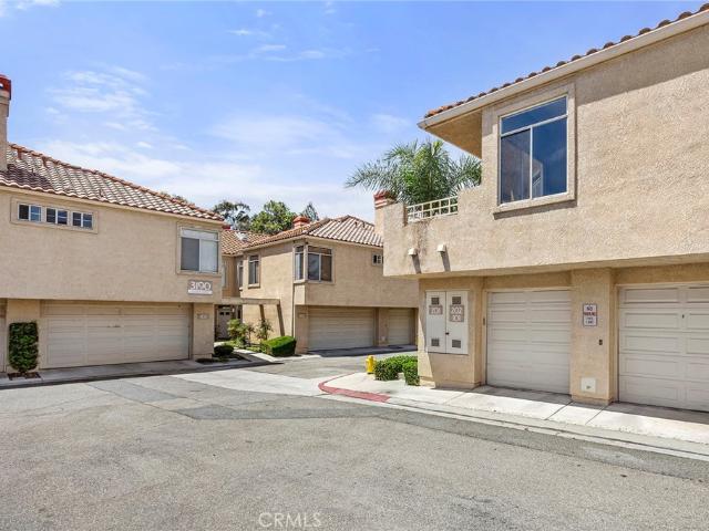 3195 Altura Court 201