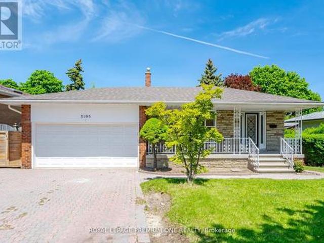 3195 Golden Orchard Drive, Mississauga, ON, L4Y 3G7 house for sale | Listing ID W13790 | Royal LePage