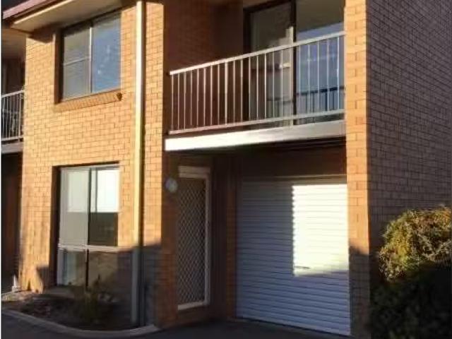 3/199 Johnston Street, TAMWORTH Apartment for rent Listed by.