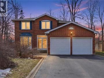 House for sale in Peel, Ontario - Garden