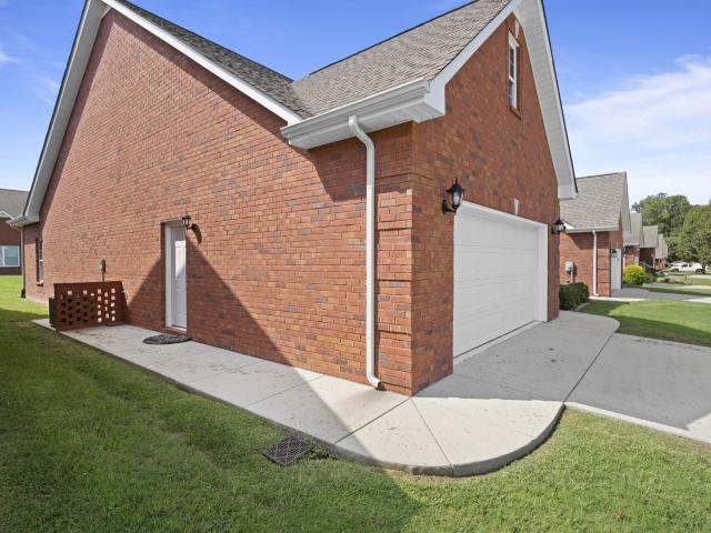 319 Chase Cir