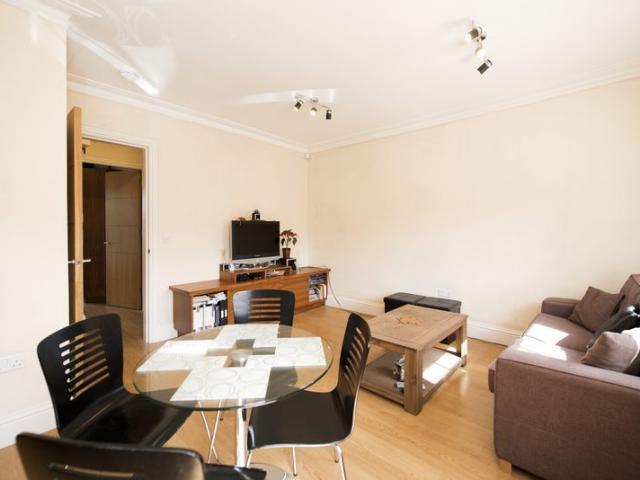 319 City Road EC1V, 1 bed flat to rent, £1,900 pcm | PrimeLocation