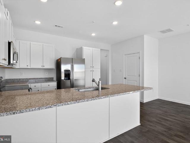 319 Clement Loop