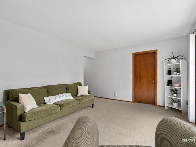 319 Boulder Hill Pass