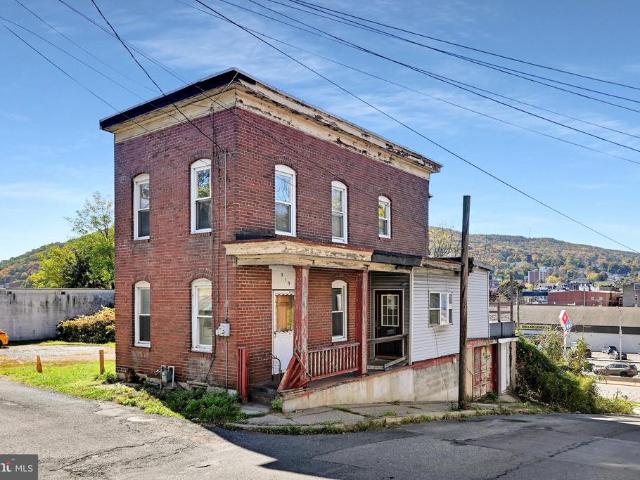 319 E Race Street